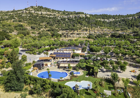 Buitenbaden, waterspellen, luchtfoto camping CAPFUN Serra de Prades (43).