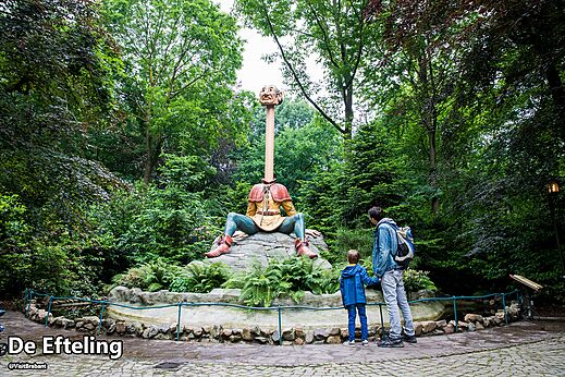 Sprookjesbeeld in attractiepark De Efteling, Nederland.