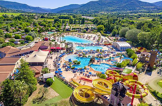 Groot waterpark, zwembaden en glijbanen op camping CAPFUN Sagittaire in VINSOBRES (26)