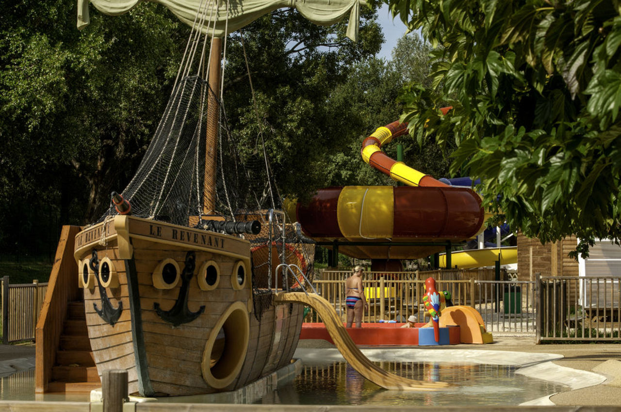 Sagittaire : Maison insolite, Vakantiepark Rhone-Alpen - 12