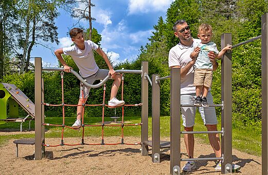 Speeltuin voor kinderen op camping CLICOCHIC Les Saules de Cheverny in Cheverny (41).