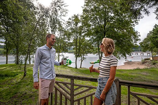 Watersportactiviteiten op meer, opblaasbare spelen op camping CLICOCHIC Soleil Levant in Canet-de-Salars (12).