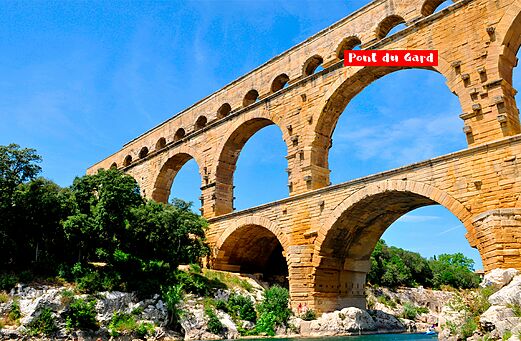 Pont du Gard, historisch Romeins aquaduct, te bezoeken nabij Remoulins (30).