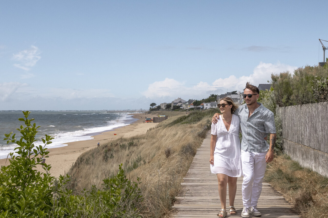 Zandstrand, kustpad, CLICOCHIC Trois Ch�nes, Pornichet (44).