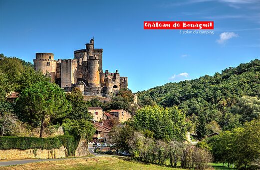 Middeleeuws kasteel van Bonaguil, een indrukwekkend fort te bezoeken in Lot-et-Garonne.