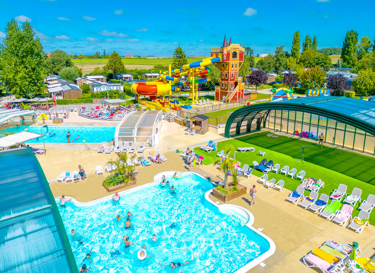 Waterpark, zwembaden en reuzenglijbanen op camping CAPFUN Val d'Authie (80).