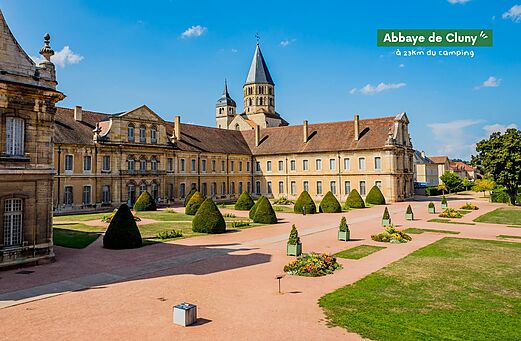 Abdij van Cluny, historisch monument te bezoeken nabij Dompierre-les-Ormes in Bourgondi�.