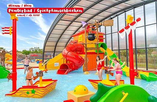 Overdekt speelzwembad met glijbanen en waterspellen op camping CAPFUN De Waldsang in Bakkeveen.